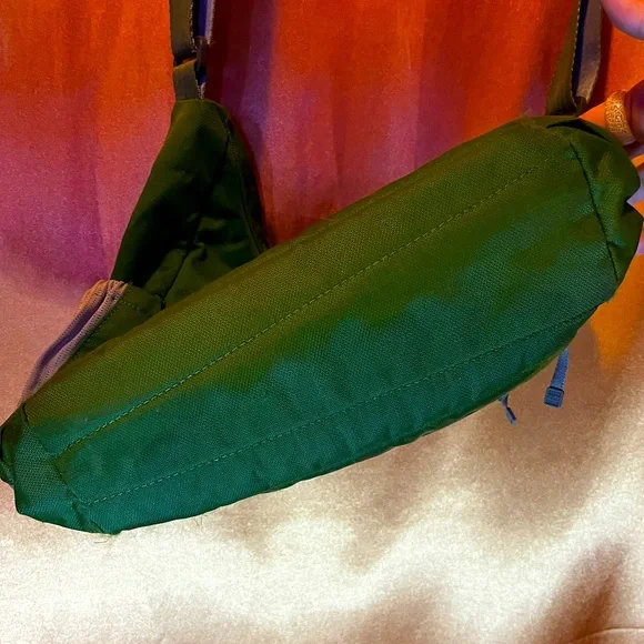 REI crossbody/shoulder bag - Picture 5 of 11